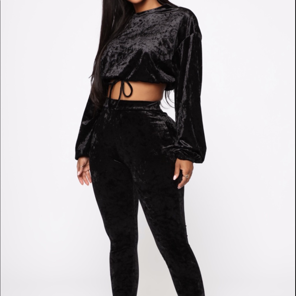 Fashion Novq: Victoria Velvet Pant Set - Black - L